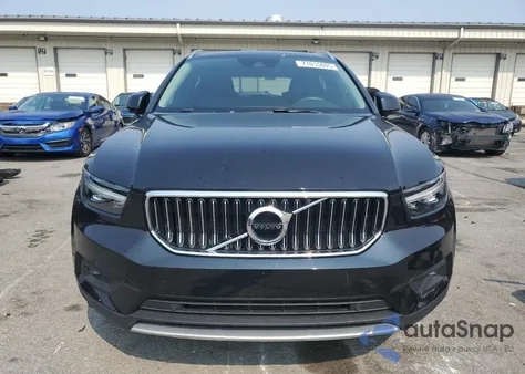 2021 Volvo Xc40 T5 Inscription z USA, uszkodzony, nr VIN YV4162UL4M2415123